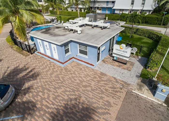 Comfortable Beach Front Apartment In Singer Island
